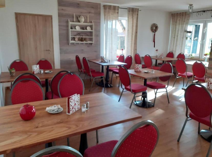 Landhaus Zum Mushof Hotel Wethen Eksteriør bilde