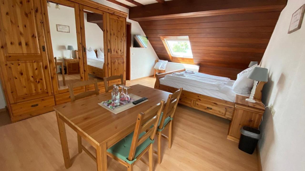 Landhaus Zum Mushof Hotel Wethen Eksteriør bilde